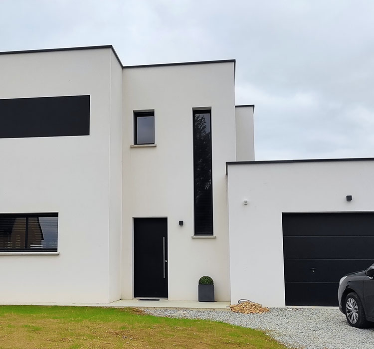 Maison neuve vue depuis le jardin